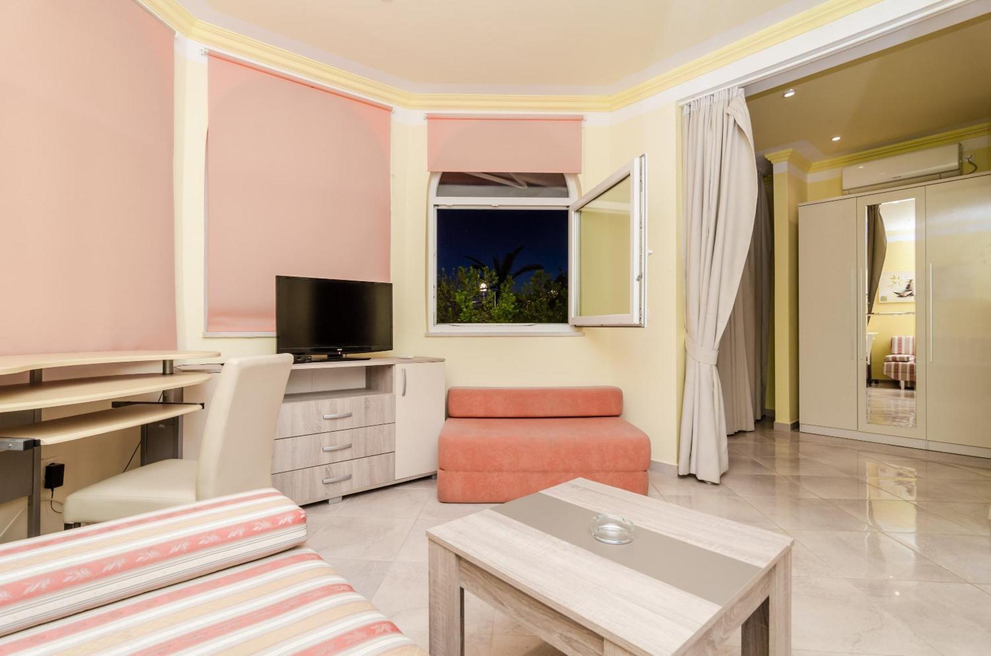 Hotel Pansion Villa Antonio Orebić Екстериор снимка